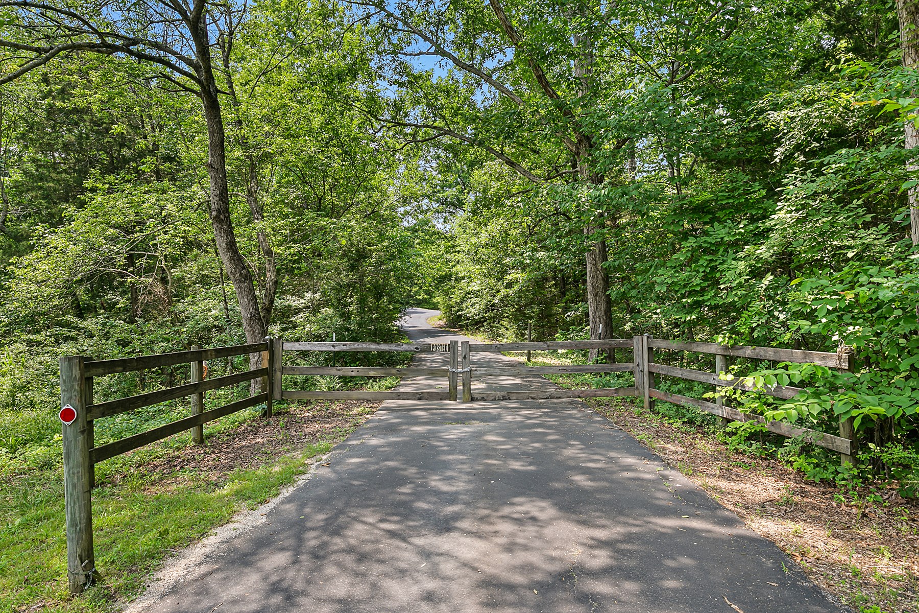 TN Family Compound w/191 Ac, Shops, Creeks, Timber, Wildlife - image 7