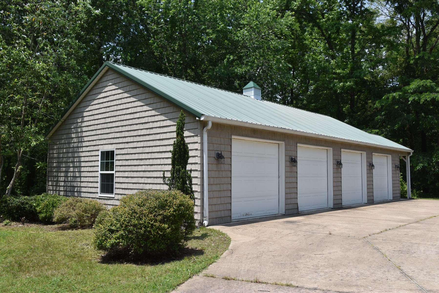 TN Family Compound w/191 Ac, Shops, Creeks, Timber, Wildlife - image 40