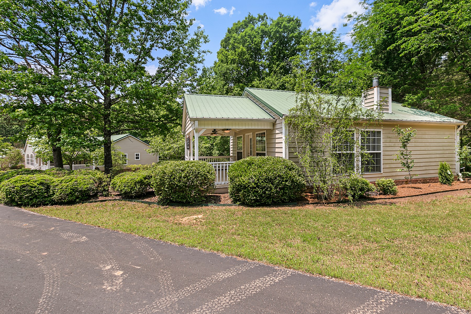 TN Family Compound w/191 Ac, Shops, Creeks, Timber, Wildlife - image 4