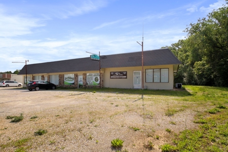 Prime Commercial Property on Busy Highway 160 West Plains MO - image 16