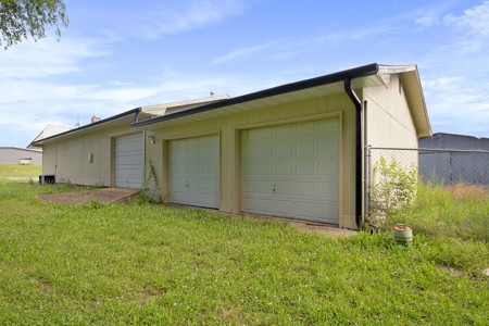 Prime Commercial Property on Busy Highway 160 West Plains MO - image 17