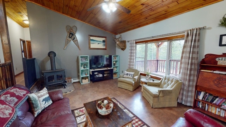 Home on Trout Stream - image 21