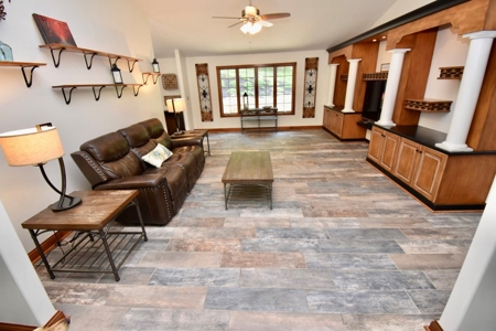 Southern Indiana Country Home - image 22