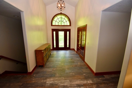 Southern Indiana Country Home - image 25