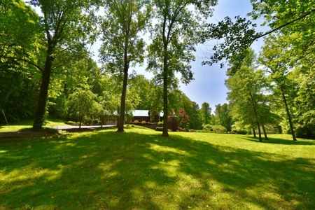Southern Indiana Country Home - image 11