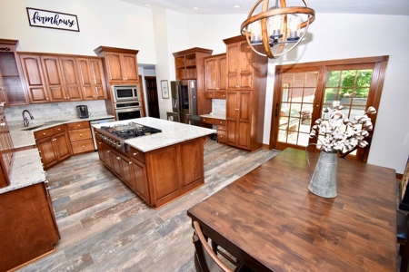 Southern Indiana Country Home - image 21