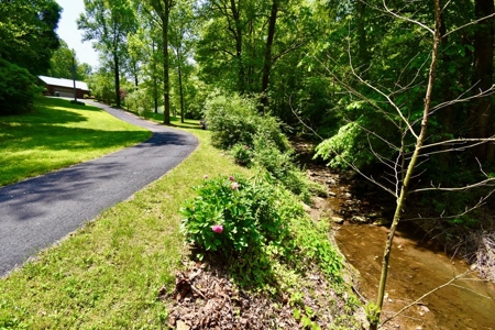 Southern Indiana Country Home - image 9