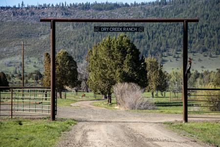 Dry Creek Ranch - Lakeview Oregon, Captivating Property - image 8