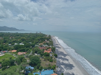 Amazing beachfront Condo in Coronado Bay Panama *Sold* - image 10