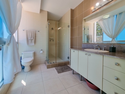 Amazing beachfront Condo in Coronado Bay Panama *Sold* - image 29
