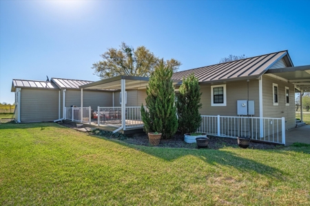 Home with Barn for Sale in Canton, Texas - image 32