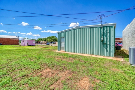 Commercial Property For Sale In Sayre, OK - image 19