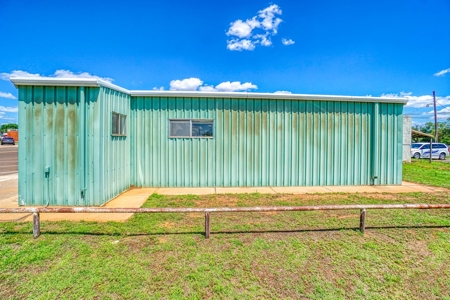 Commercial Property For Sale In Sayre, OK - image 17