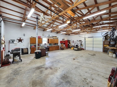 Country Home & Shop on 4 Acres – Poteau, Oklahoma - image 10