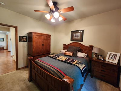 Country Home & Shop on 4 Acres – Poteau, Oklahoma - image 38