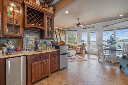 Arkansas Lakefront Home For Sale - image 9