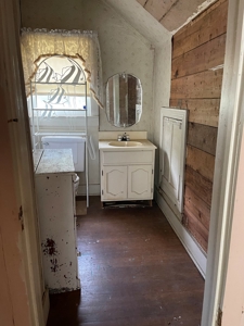 Investor Special: Charming Farmhouse in Lumberton, TX - image 17