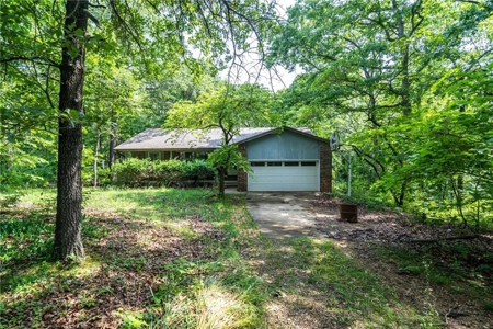 Home For Sale in Gravette - image 1