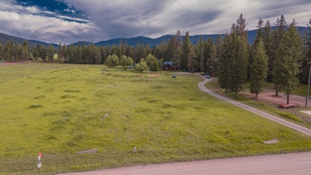 Lovely Amish Built Log Home in NW Montana - image 29
