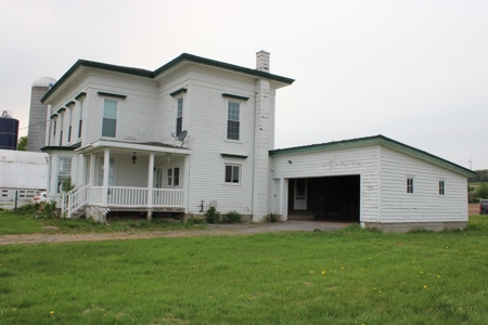 Country Home For Sale in Madison, Ney York - image 3