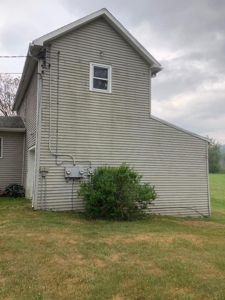 Muti-Family Home With Country Views - image 7