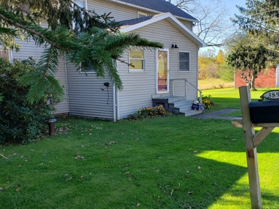 Muti-Family Home With Country Views - image 12