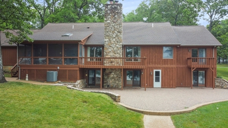 Lakefront Custom Home on Arrowhead Lake, West Plains, MO - image 36