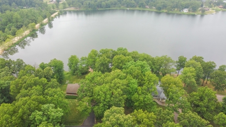 Lakefront Custom Home on Arrowhead Lake, West Plains, MO - image 6