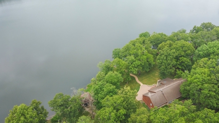 Lakefront Custom Home on Arrowhead Lake, West Plains, MO - image 7