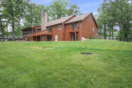 Lakefront Custom Home on Arrowhead Lake, West Plains, MO - image 38