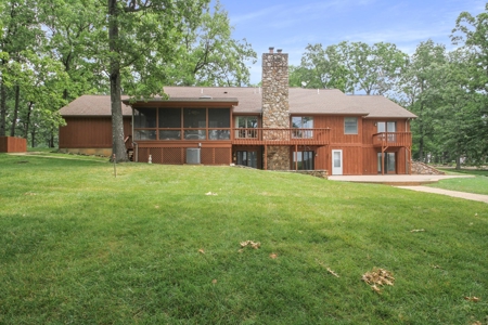 Lakefront Custom Home on Arrowhead Lake, West Plains, MO - image 39