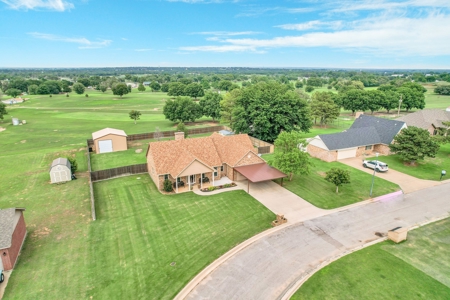 Home For Sale In Sayre, Oklahoma - image 3