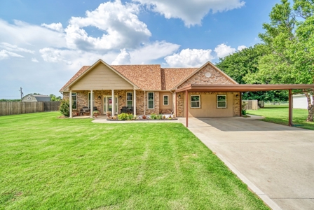 Home For Sale In Sayre, Oklahoma - image 6