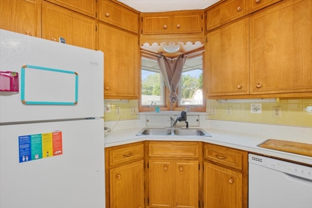 Brick Ranch, Apartments, For Sale Woodbine, IA Harrison Co - image 18