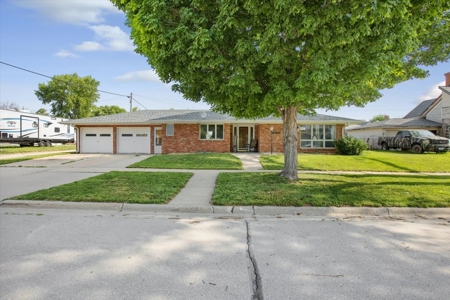 Brick Ranch, Apartments, For Sale Woodbine, IA Harrison Co - image 2