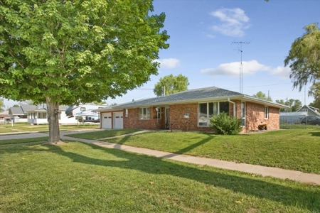 Brick Ranch, Apartments, For Sale Woodbine, IA Harrison Co - image 5