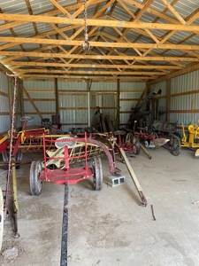 Country Home and  Farm in Metcalfe County - image 12
