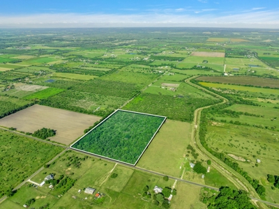 14 Acres on the hard corner just South of Castroville! - image 2
