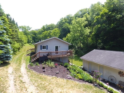 country home on over 7 acres - trophy deer hunting for  sale - image 5