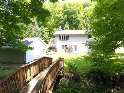 country home on over 7 acres - trophy deer hunting for  sale - image 7