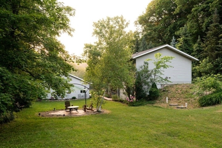 country home on over 7 acres - trophy deer hunting for  sale - image 4