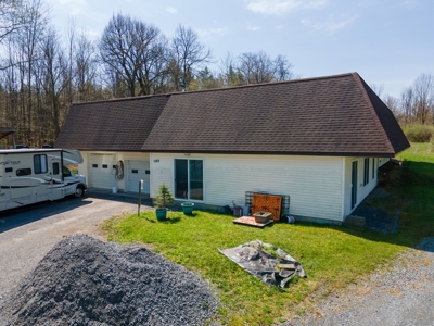 Country Home For Sale in Root, New York - image 5