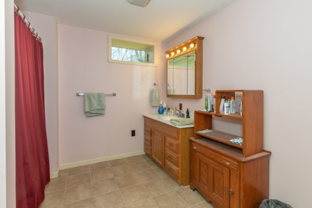 Country Home For Sale in Root, New York - image 25