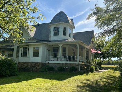 Historic Victorian Home For Sale In Evening Shade, Arkansas - image 30