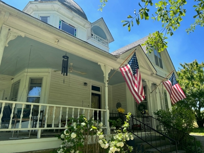 Historic Victorian Home For Sale In Evening Shade, Arkansas - image 4