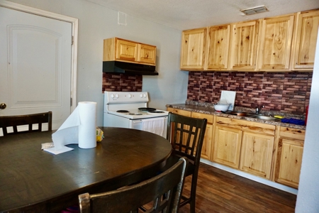 Investment Property in West Odessa Texas - image 16