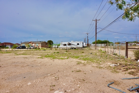 Investment Property in West Odessa Texas - image 3