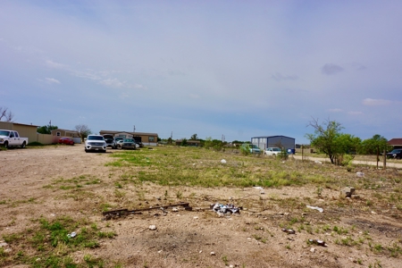 Investment Property in West Odessa Texas - image 9
