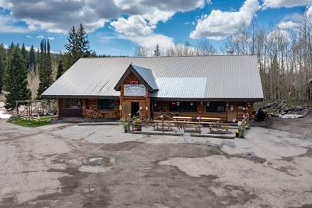 Colorado Lodge and Waterfront Property For Sale - image 18