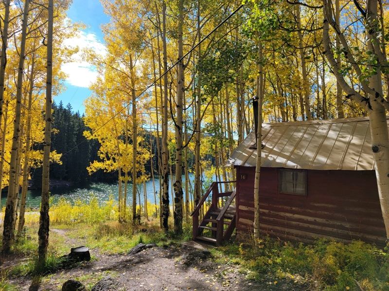 Bungalows on Sunset Lake 